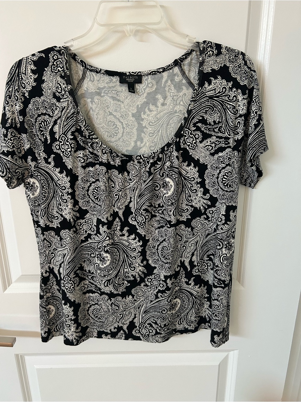 Talbots Black & White Paisley Scoop Neck Short Sleeve Top